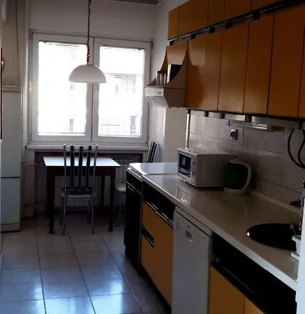 Fabulous Family Apartment, Beverly Hills Mall Area * Скопье