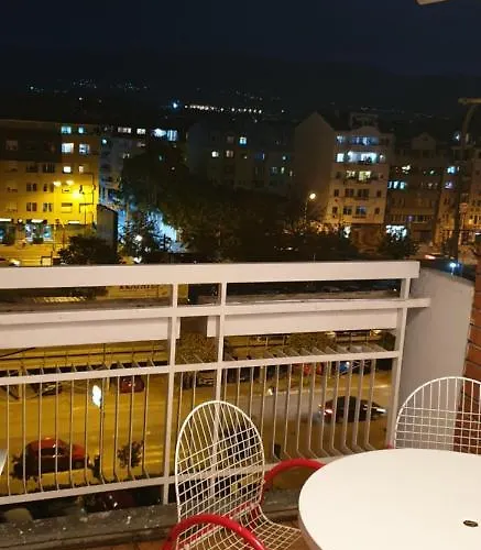 Fabulous Family Apartment, Beverly Hills Mall Area סקופיה